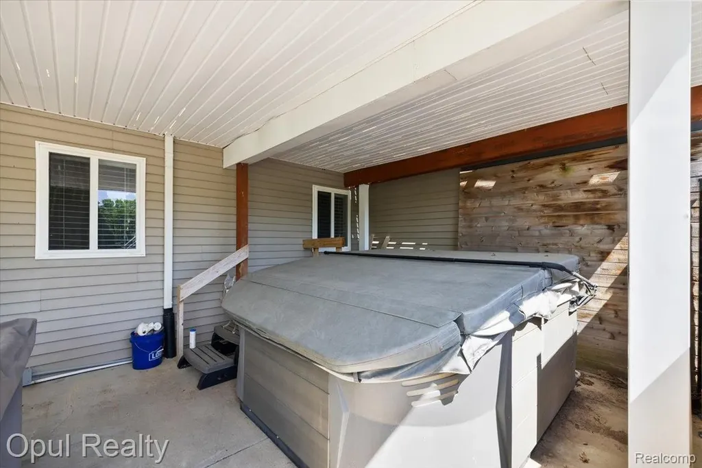 5164 Birch Lane Springfield Charter Township MI 48350