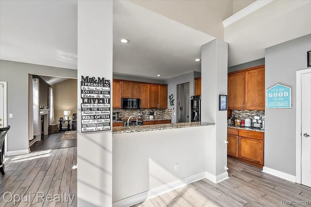 5164 Birch Lane Springfield Charter Township MI 48350