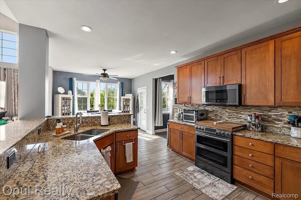 5164 Birch Lane Springfield Charter Township MI 48350