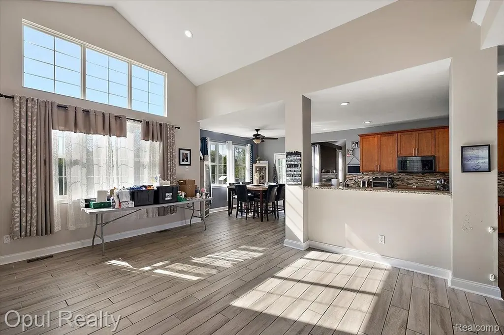 5164 Birch Lane Springfield Charter Township MI 48350
