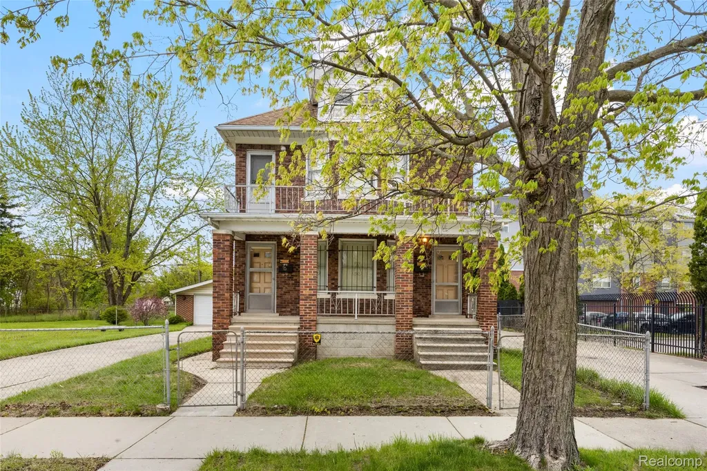 1423 Lakewood Street Detroit City MI 48215