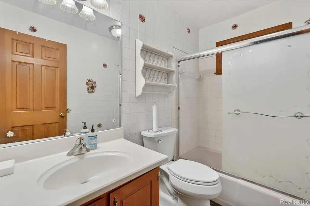 6225 Sierra Pass Flint Charter Township MI 48532