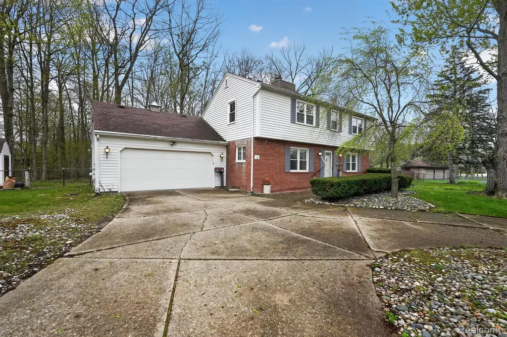 6225 Sierra Pass Flint Charter Township MI 48532