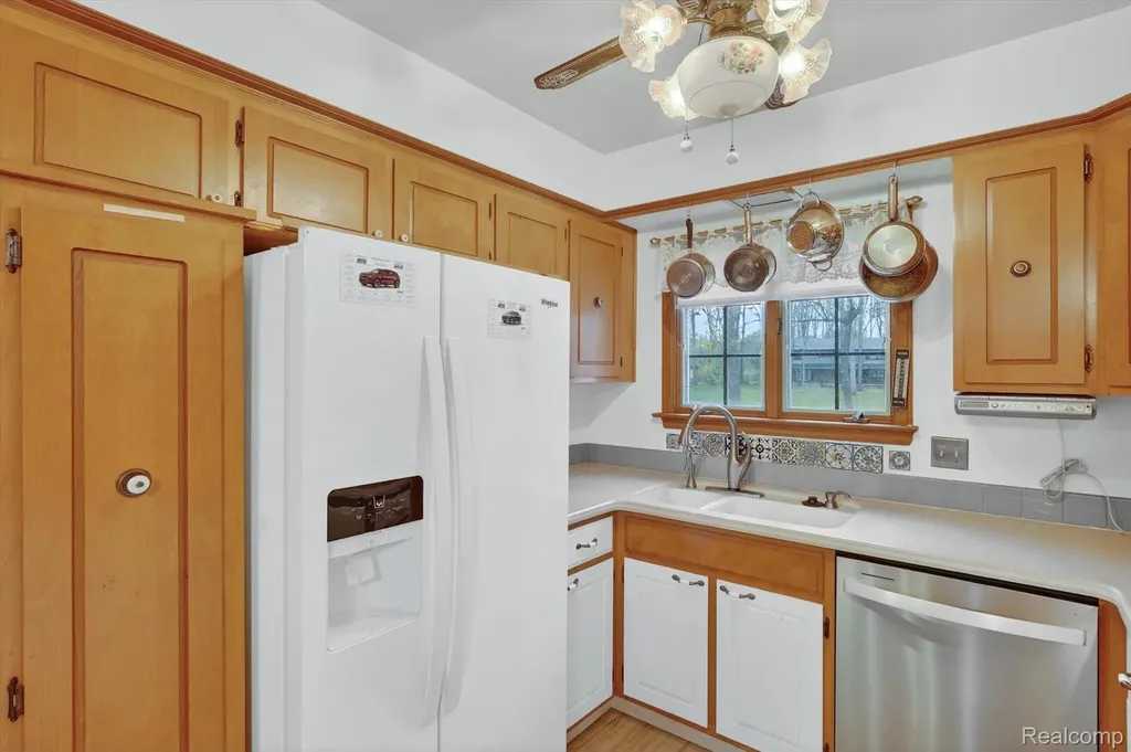 6225 Sierra Pass Flint Charter Township MI 48532