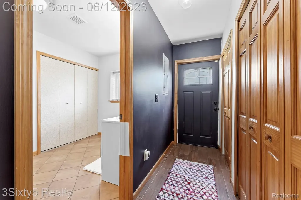 20060 Koths Street Taylor City MI 48180