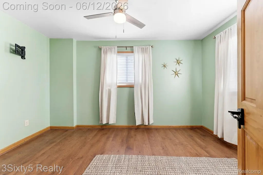 20060 Koths Street Taylor City MI 48180