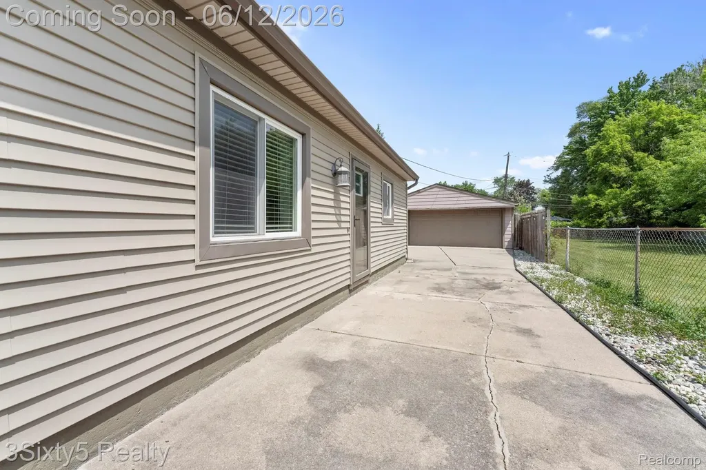 20060 Koths Street Taylor City MI 48180