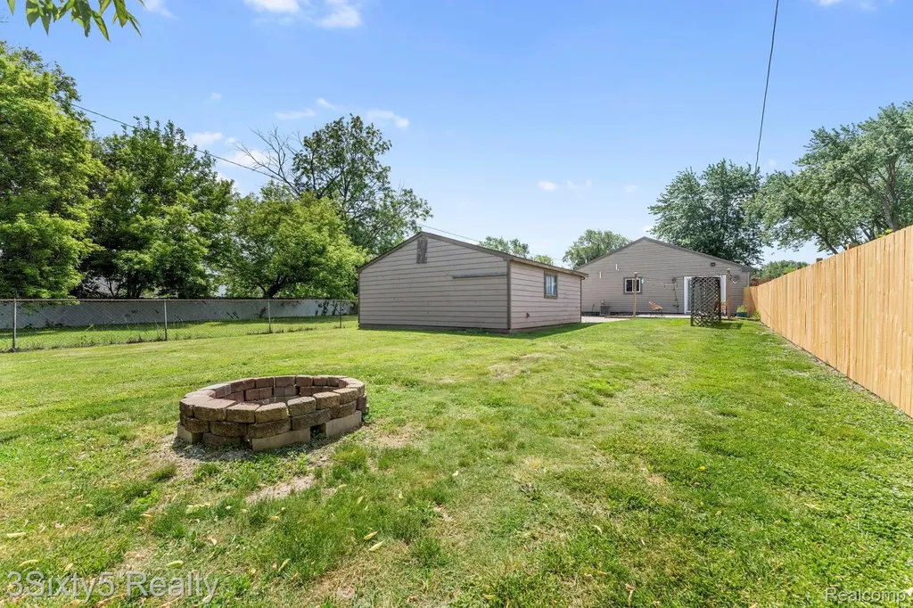 20060 Koths Street Taylor City MI 48180