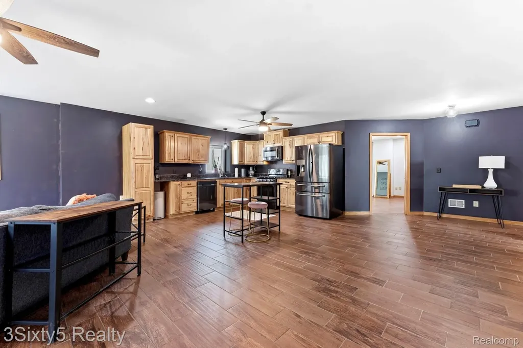 20060 Koths Street Taylor City MI 48180