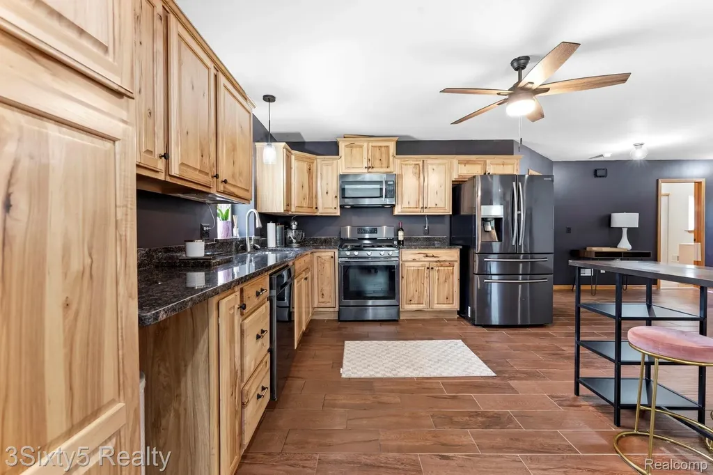 20060 Koths Street Taylor City MI 48180
