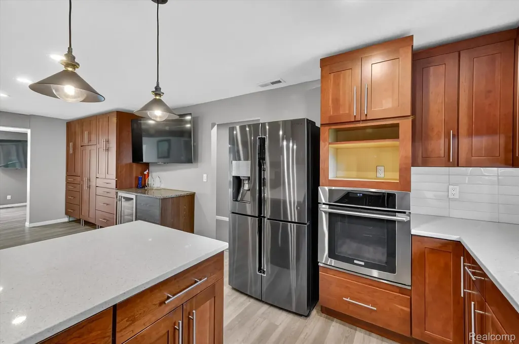 2264 Crane Road Fenton Charter Township MI 48430