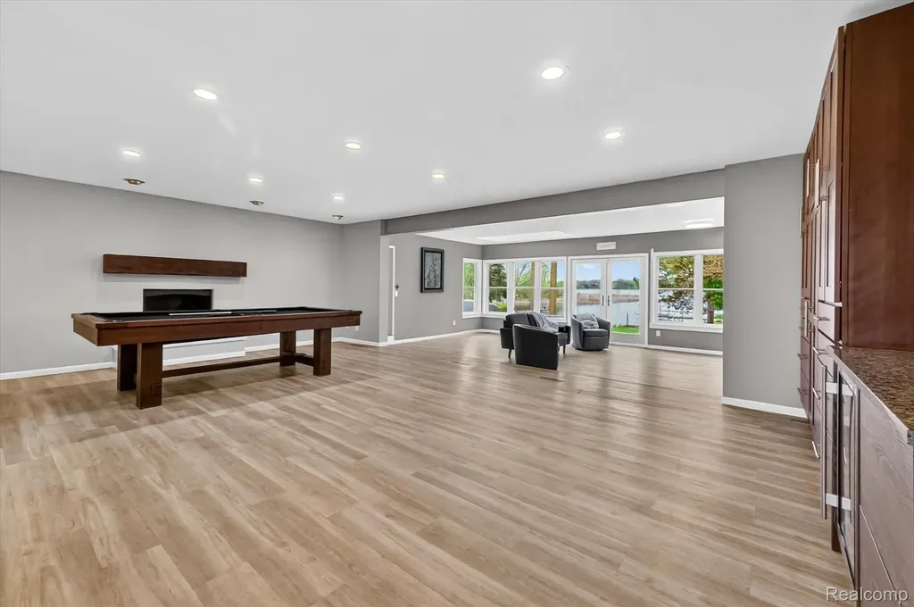 2264 Crane Road Fenton Charter Township MI 48430