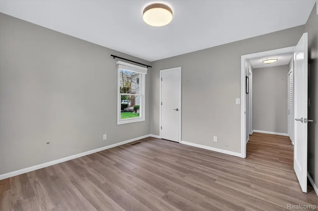 2264 Crane Road Fenton Charter Township MI 48430