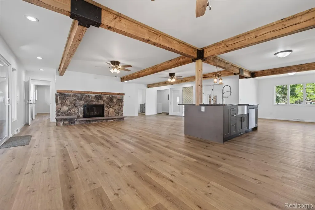 2216 E Bay Ridge Drive Au Gres Township MI 48703