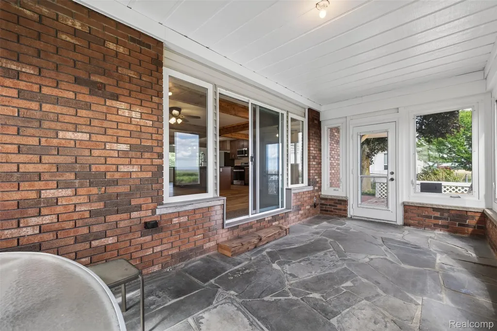 2216 E Bay Ridge Drive Au Gres Township MI 48703