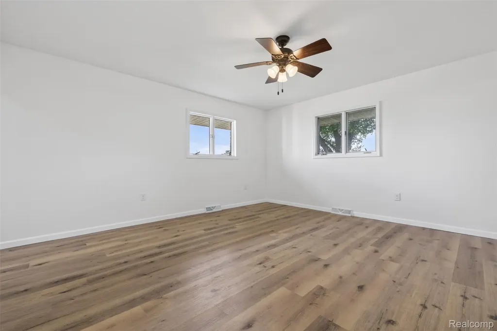 2216 E Bay Ridge Drive Au Gres Township MI 48703