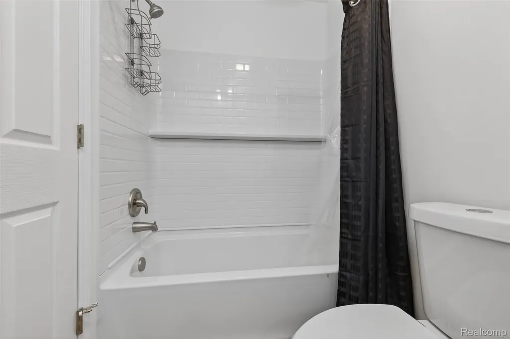 2216 E Bay Ridge Drive Au Gres Township MI 48703