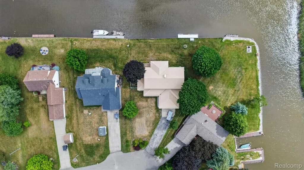 2216 E Bay Ridge Drive Au Gres Township MI 48703