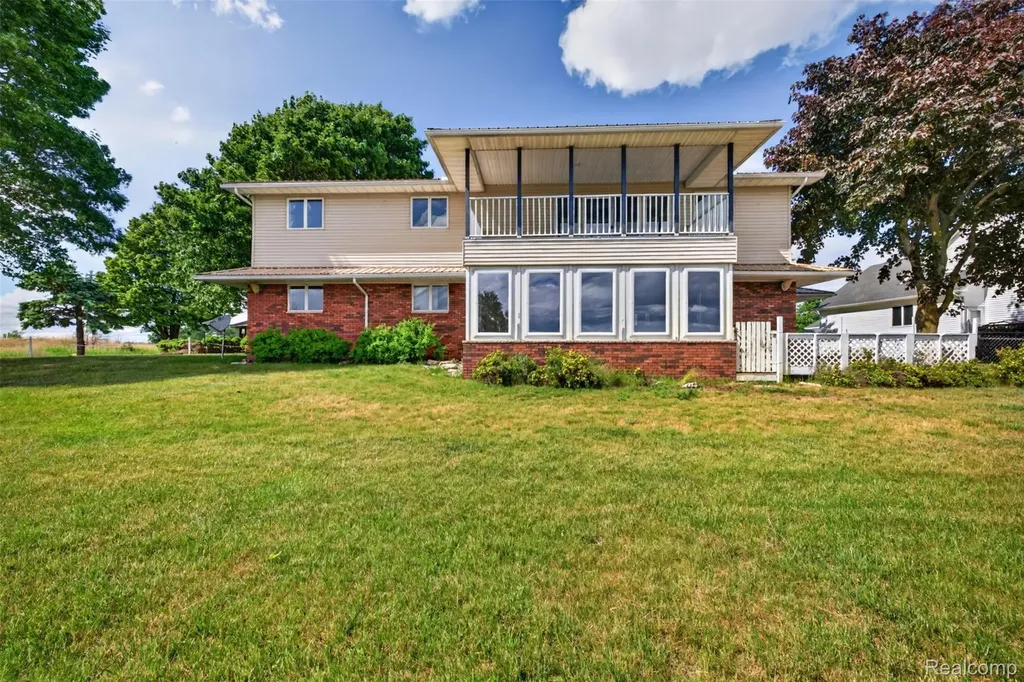 2216 E Bay Ridge Drive Au Gres Township MI 48703