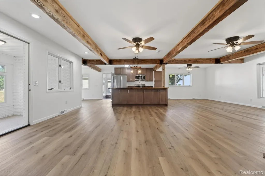 2216 E Bay Ridge Drive Au Gres Township MI 48703