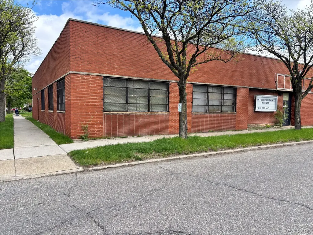3240 Puritan Detroit City MI 48238