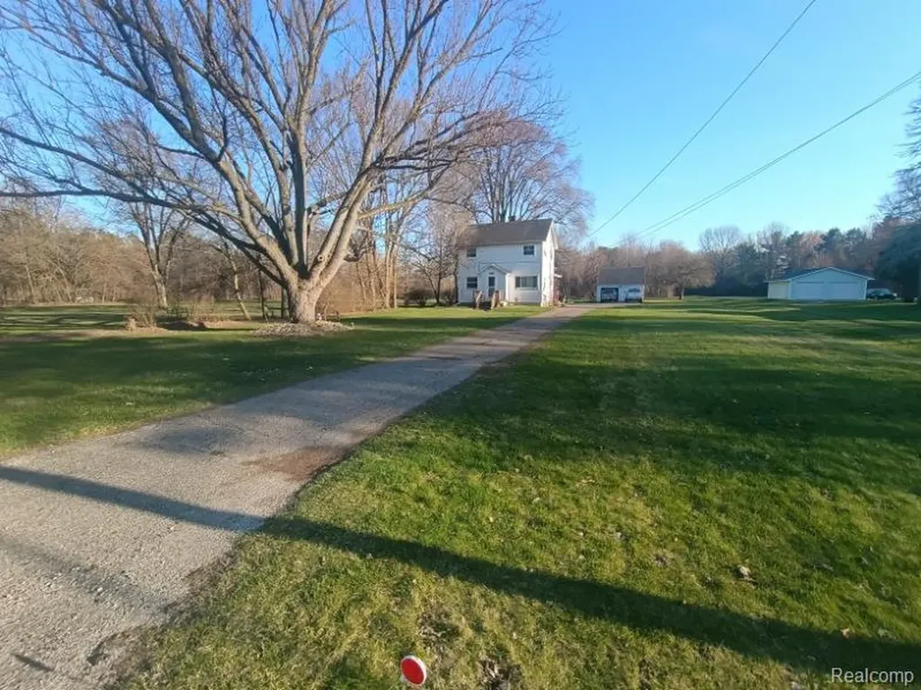 3310 E Pierson Road Genesee Charter Township MI 48506