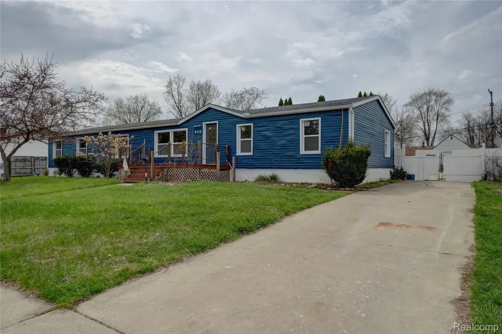 5112 Princess Street Dearborn Heights City MI 48125