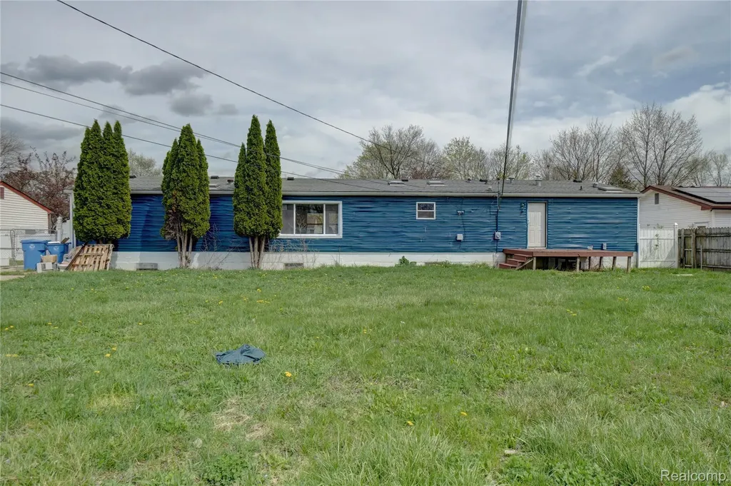 5112 Princess Street Dearborn Heights City MI 48125