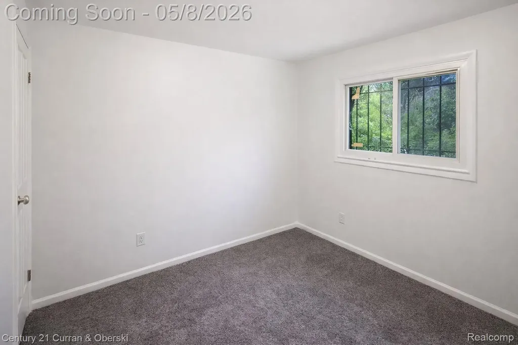 4030 W Davison Detroit City MI 48238