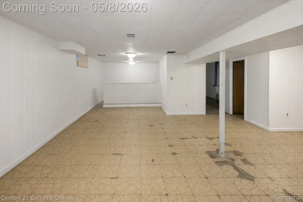 4030 W Davison Detroit City MI 48238