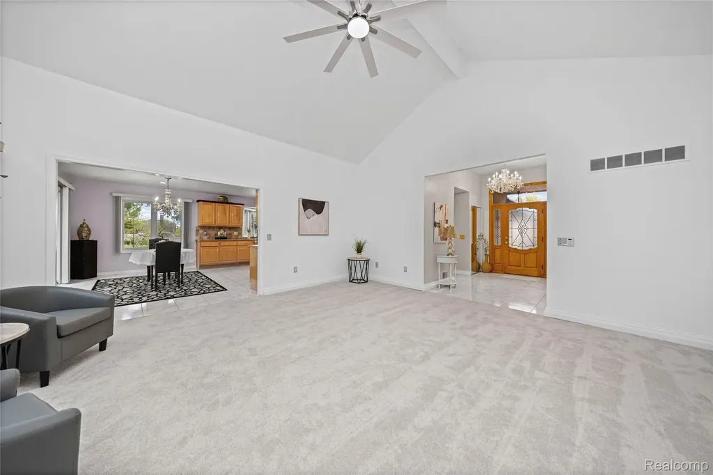 13267 Pearl Drive Shelby Charter Township MI 48315