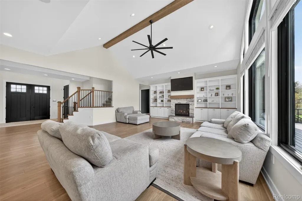 3664 Childs Lake Road Milford Charter Township MI 48381