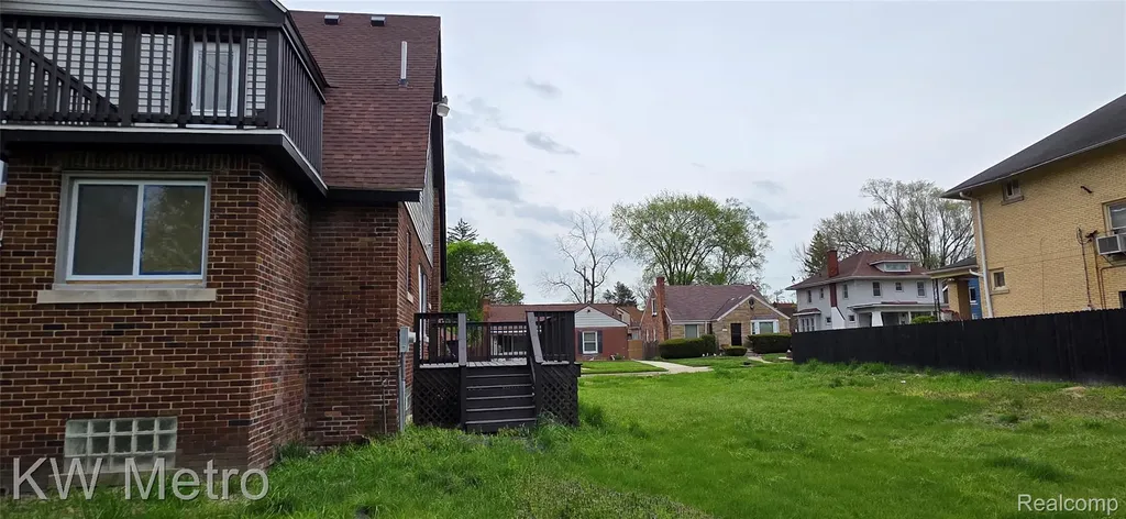 16765 Blackstone Street Detroit City MI 48219
