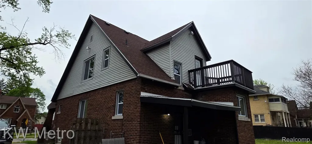 16765 Blackstone Street Detroit City MI 48219
