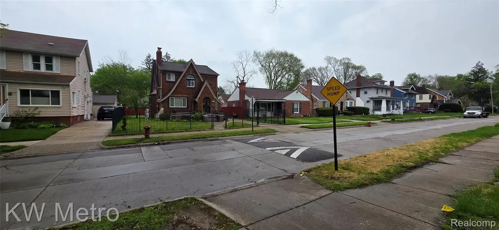 16765 Blackstone Street Detroit City MI 48219