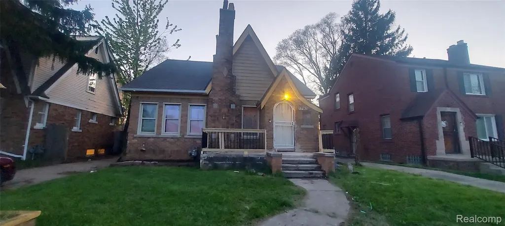 17147 Dresden Street Detroit City MI 48205
