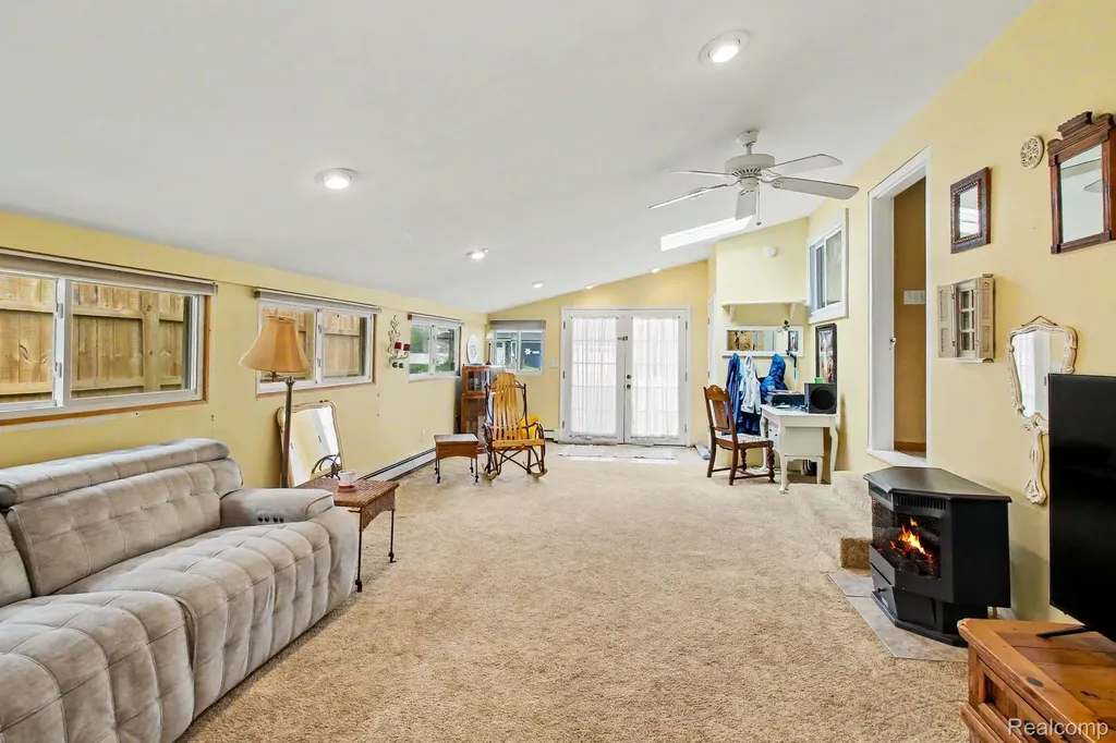 1210 Sunrise Park Street Genoa Township MI 48843