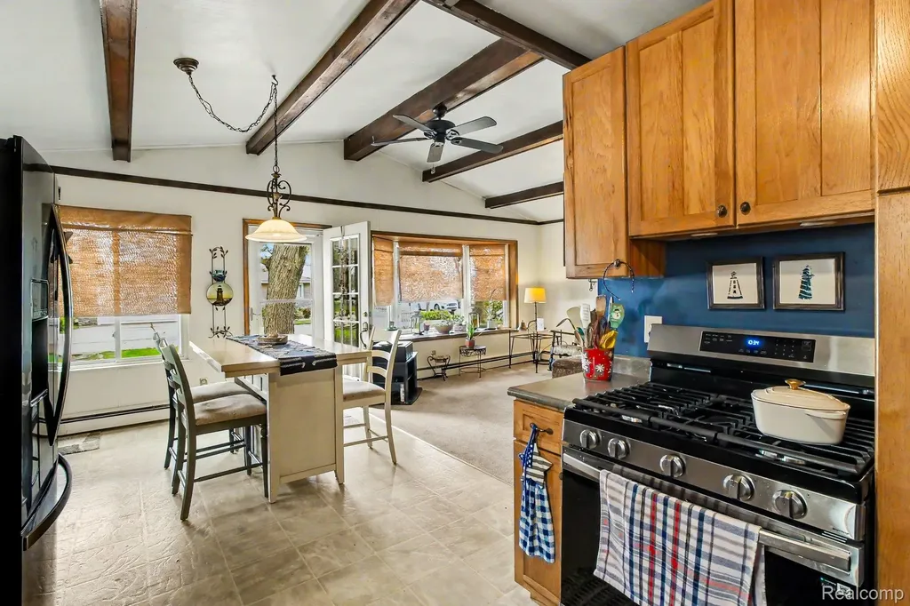 1210 Sunrise Park Street Genoa Township MI 48843