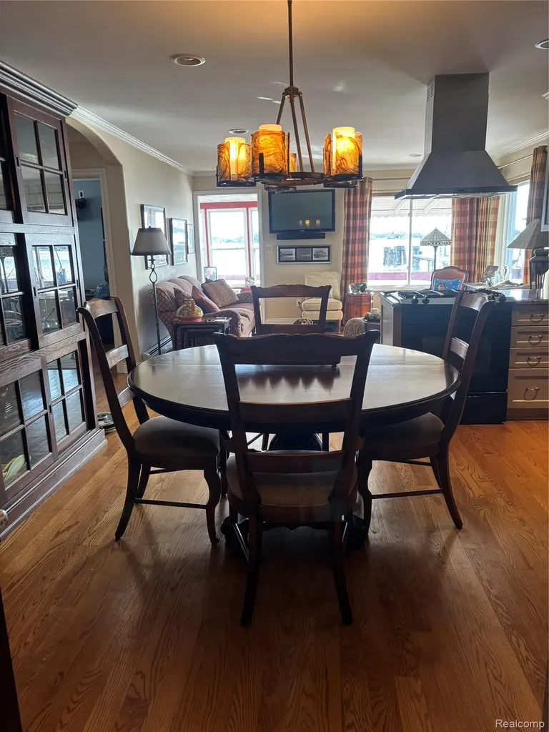 5435 Pointe Drive East China Township MI 48054