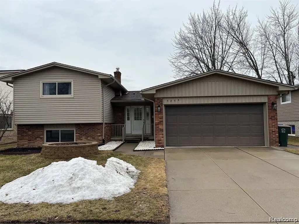 5855 Wedgewood Road Canton Charter Township MI 48187