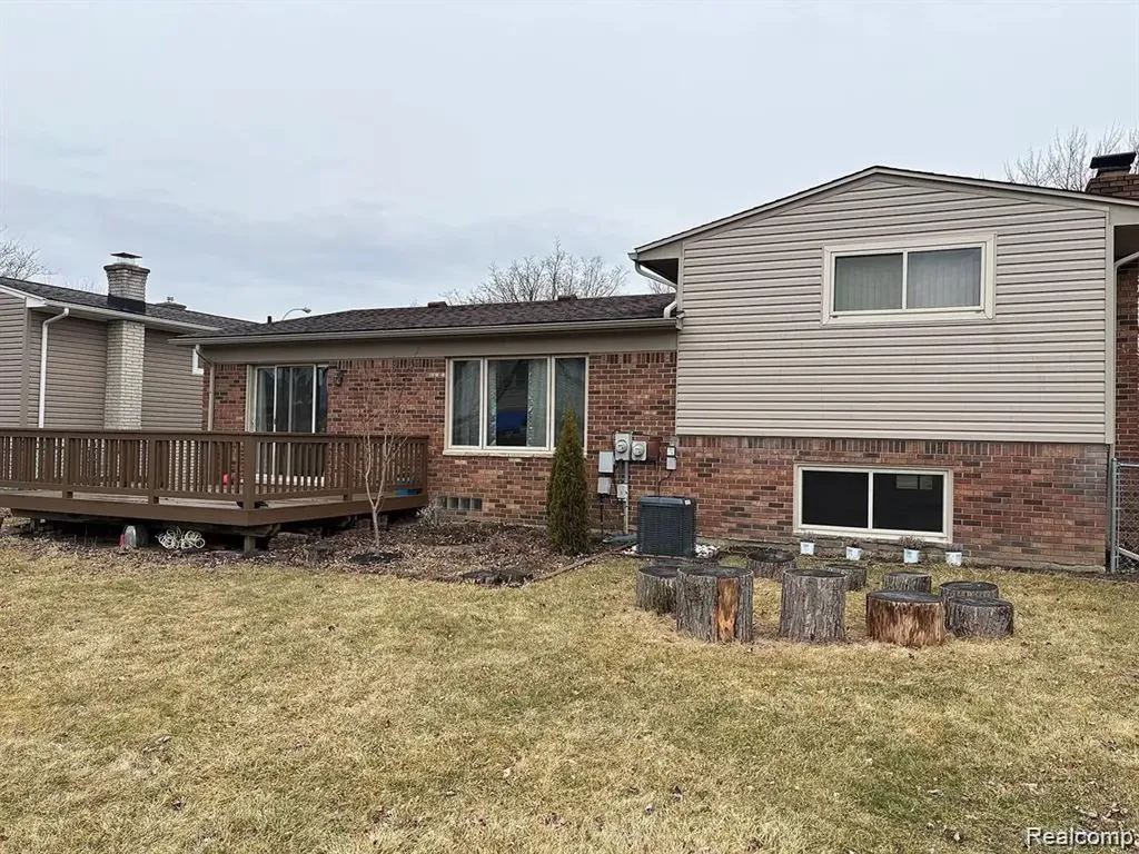 5855 Wedgewood Road Canton Charter Township MI 48187