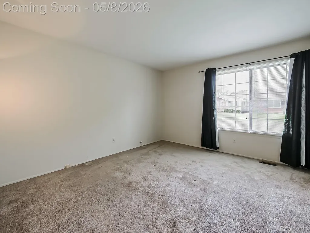 22727 Shoreview Court St. Clair Shores City MI 48082