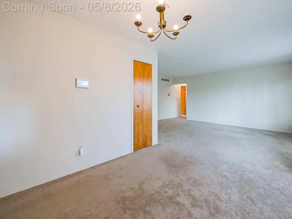 22727 Shoreview Court St. Clair Shores City MI 48082