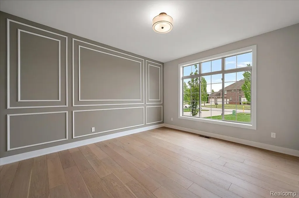 16199 Via Colico Macomb Township MI 48042