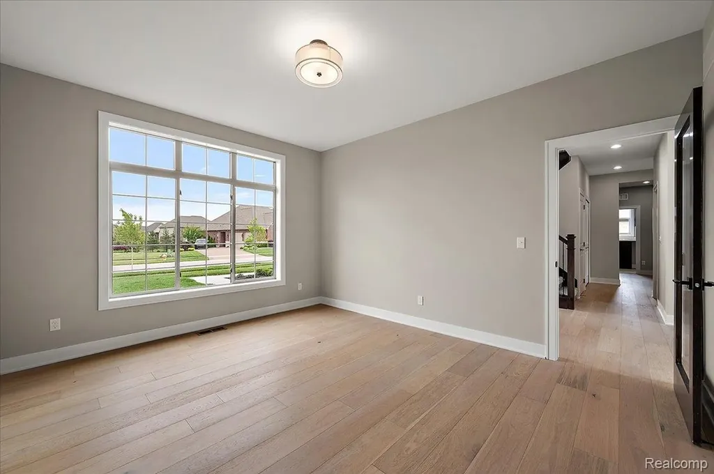 16199 Via Colico Macomb Township MI 48042