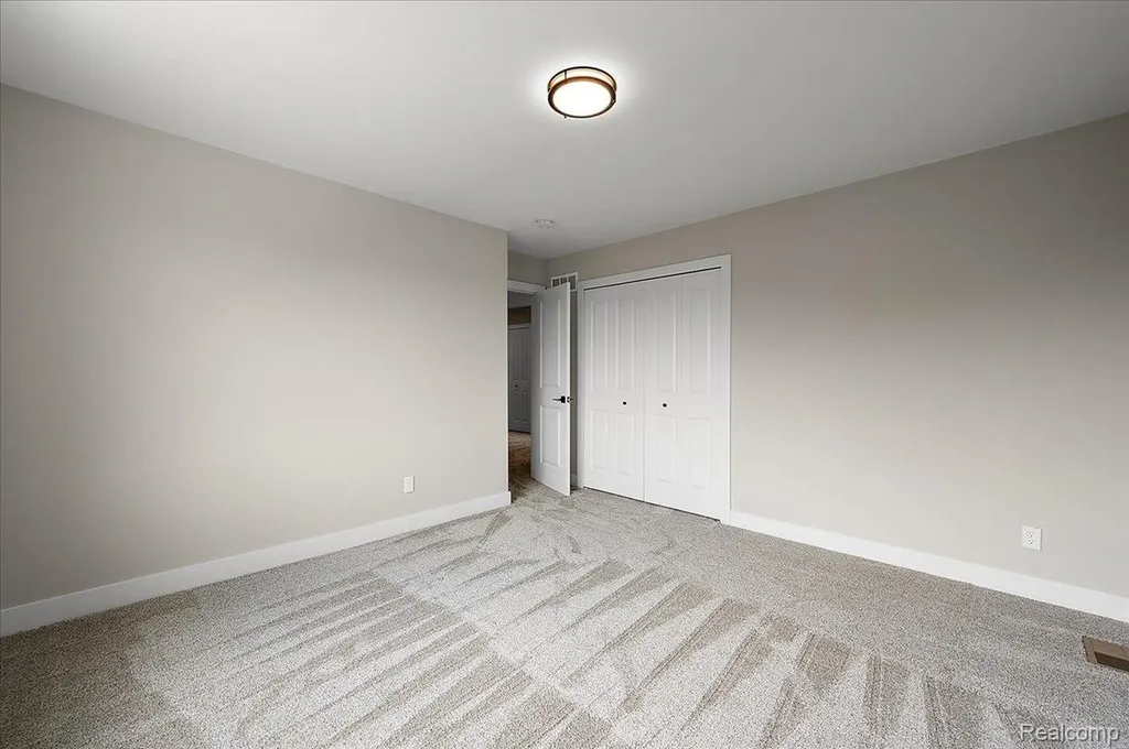 16199 Via Colico Macomb Township MI 48042