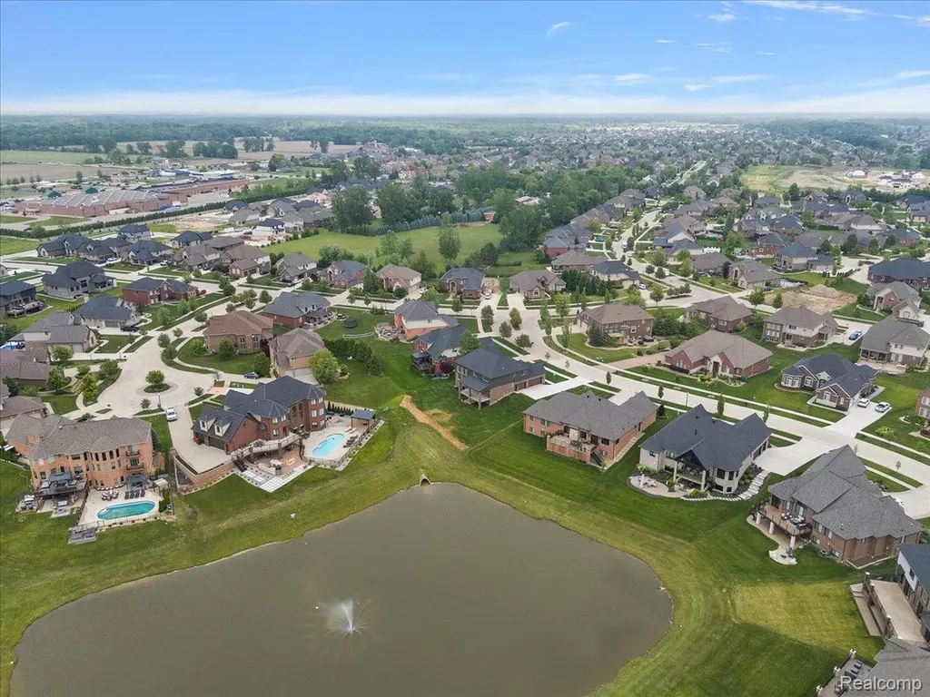 16199 Via Colico Macomb Township MI 48042