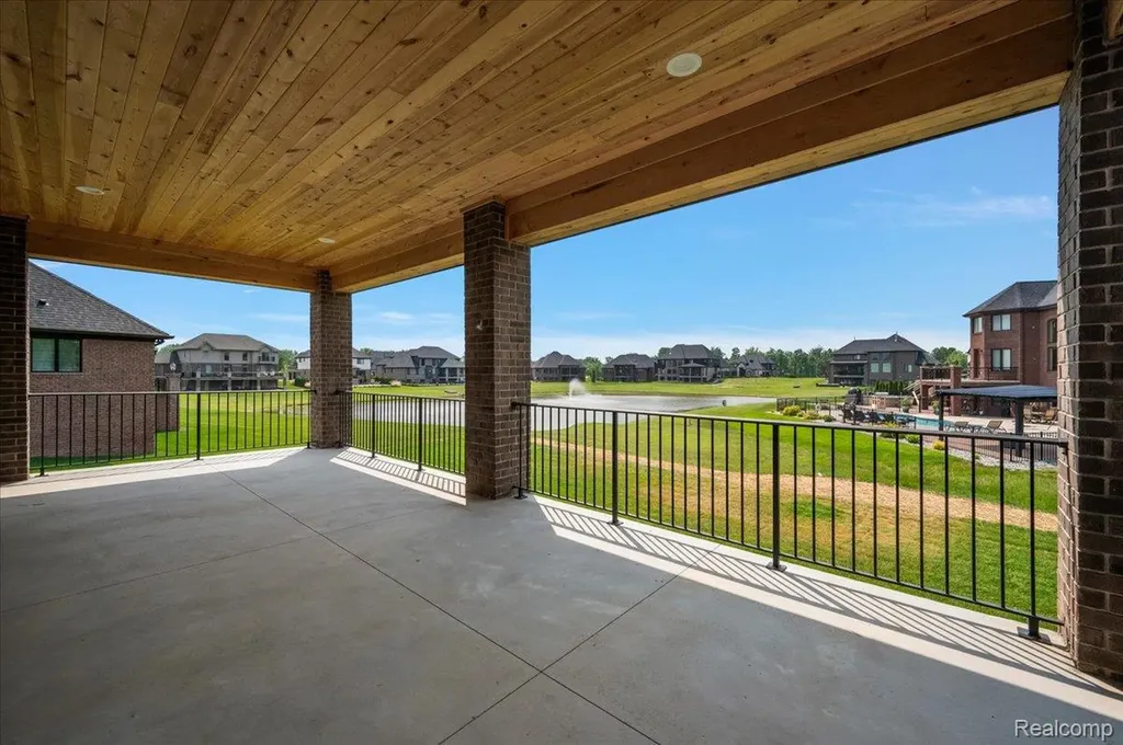 16199 Via Colico Macomb Township MI 48042