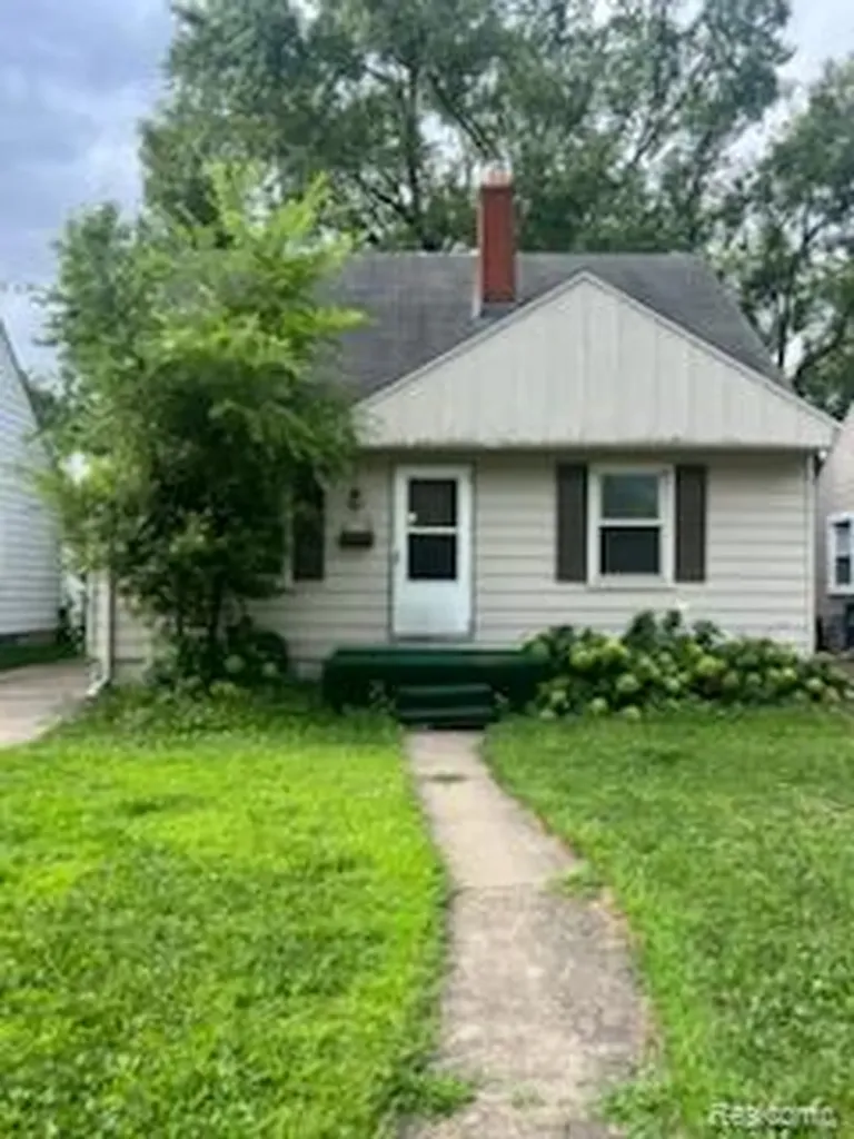 1458 Chapin Avenue Birmingham City MI 48009