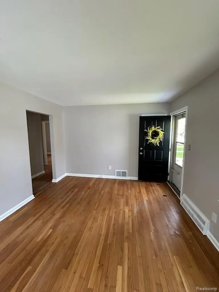 1458 Chapin Avenue Birmingham City MI 48009